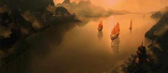 古代帆船在迷雾中前行